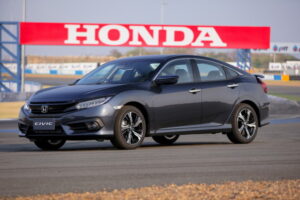 รีวิวสัมผัสแรก All New Honda Civic VTEC Turbo RS สปอร์ตแรง ขับขี่นุ่มนวลสไตล์รถหรู