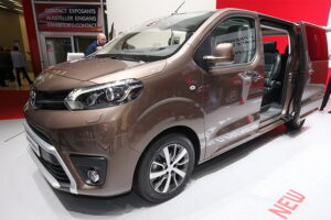 เผยรายละเอียดทั้งหมดของ "Toyota Proace Verso" เต็มรูปแบบ