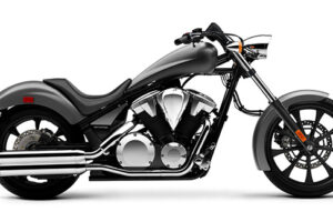 HONDA Fury ABS 2016 "สูบ V แบบดินแดน ซากุระ"