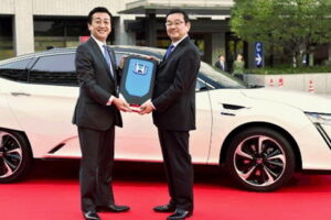 Honda ส่งมอบรถพลังงานไฮโดรเจนคันแรกในญี่ปุ่นเรียบร้อยแล้ว