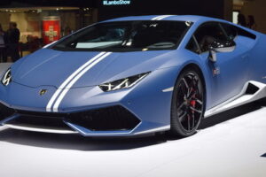 Lamborghini โชว์เทพชุดแต่ง "Huracan Avio" สีฟ้าด้านสะดุดตา