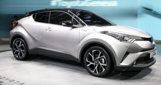 Toyota C-HR เปิดตัวแล้วพร้อมเครื่องยนต์หลายขนาดให้เลือกสรรค์