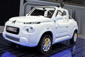 โชว์ตัวรถพลังงานไฟฟ้า "Citroen E-Mehari Concept" แปลกแหวกแนว