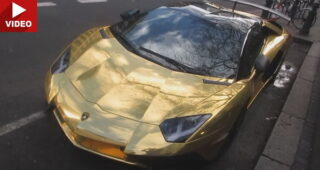 สวยเลย! แอบถ่าย Lamborghini Aventador SV สีทองอร่ามจับใจ