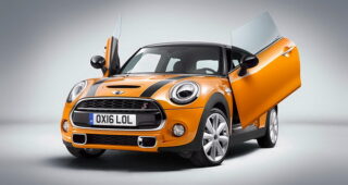 เปิดตัว "Scissor Doors" ประตูสุดไฮเทคของ MINI