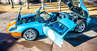 เปิดประมูลรถแบบ Ford GT สุดแรงวิ่งไปเพียง 5 ไมล์เท่านั้น