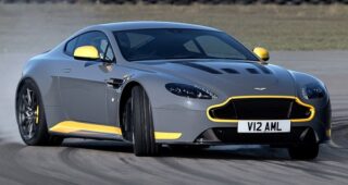 เปิดตัว Aston Martin V12 Vantage S แบบเกียร์กระปุกสุดแรงแล้วแค่ 100 คันเท่านั้น!!!