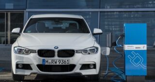 สุดประหยัด! BMW เปิดไลน์การผลิตแบบ Plug-In Hybrids ไฮเทคชั้นหนึ่ง