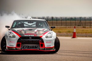 Nissan GT-R ทำลายสถิติโลกของกินเนสส์ ด้วยการดริฟท์เร็วที่สุด