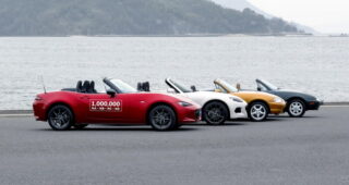 Mazda MX-5 ฉลองยอดผลิตครบ 1 ล้านคันทั่วโลก