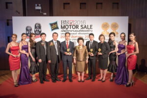 Nissan คว้า 10 รางวัล Big Best Car of The Year 2016