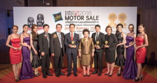 Nissan คว้า 10 รางวัล Big Best Car of The Year 2016