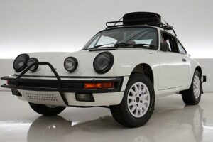 ประมูลรถสปอร์ตแบบ Porsche 911 สุดหายากในราคา 275,000 ดอลล่าร์สหรัฐ