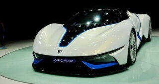 แปลกแหวกแนว! เปิดตัวรถแบบ “BAIC Arcfox-7.” ทรงสุดล้ำอนาคต