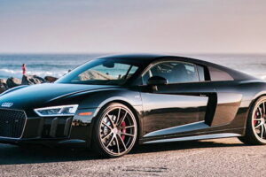ชมภาพถ่ายแบบ HD ของรถอย่าง Audi R8