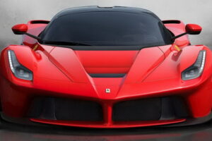 Ferrari ส่ง "LaFerrari Spider" ลุยตลาดโลก