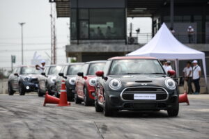 รีวิวเปิดประสบการณ์ MINI Driving Experience 2016 สัมผัส Go-Kart Feeling ในมินิ ทุกรุ่น
