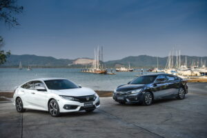 รีวิว All New Honda Civic ทั้ง 1.8 และ 1.5 Turbo RS แบบ Road Test ขับบนถนนเครื่องบล๊อกไหนถึงจะพอสำหรับคุณ?