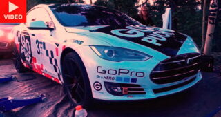 Tesla Model S แบบสปอร์ตมาโชว์ตัวแล้วในงานที่ Pike Peak