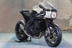 TRIUMPH Speed Triple Custom "ดุเด็ดเผ็ดมันส์"