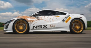 Acura เปิดตัวรถสองรุ่นพร้อมร่วมงานใน Pike Peak International