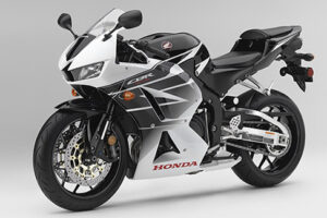 HONDA CBR 600 RR 2016 "หล่อ & แชมป์"