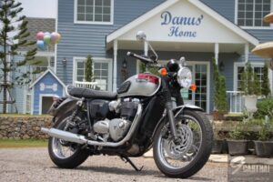 รีวิว Triumph Bonneville นีโอ-คลาสสิค ดีไซน์อนุรักษ์นิยม เพิ่มเทคโนโลยีทันสมัย