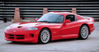 เปิดตัวการประมูลรถแบบ Viper GTS ใน eBay