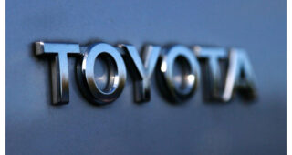 TOYOTA ลดพนักงานเซ่นยอดขายฟุบ เปิดโครงการ "จากด้วยใจ" ให้ 800-900 คนยินยอมออก