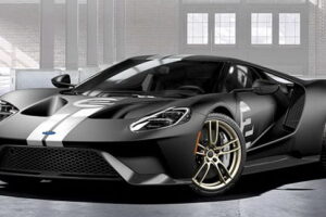 Ford GT เปิดตัวรถสปอร์ตจากผลโหวตของแฟนๆ ทางบ้าน