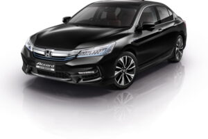 Honda เปิดตัว Accord Hybrid ใหม่ โดดเด่นเทคโนโลยี Honda SENSING เริ่ม 1.659 ล้านบาท