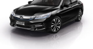 Honda เปิดตัว Accord Hybrid ใหม่ โดดเด่นเทคโนโลยี Honda SENSING เริ่ม 1.659 ล้านบาท