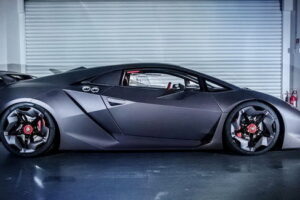 Lamborghini เตรียมออกแบบแพลตฟอร์มใหม่โดยใช้คาร์บอนไฟเบอร์