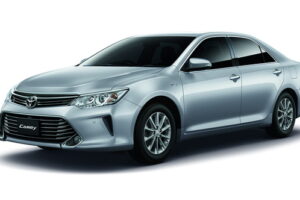 Toyota แนะนำ 2016 Camry โฉมปรับปรุงใหม่