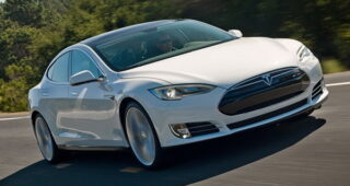 Tesla เปิดตัวซอฟแวร์พร้อมแบตเตอรี่ใหม่ล่าสุด