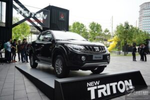 ชมภาพ 2017 Mitsubishi Triton ใหม่ ปรับหน้านิด เสริมภายในอีกหน่อย พร้อมราคาทุกรุ่นย่อย