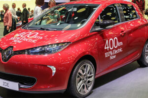 Renault โชว์ตัวรถพลังงานไฟฟ้าแบบใหม่ “Zoe Model” พร้อมท้าชนทุกแบรนด์