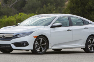 จัดเต็ม! เผยโฉมไลน์การผลิตและจำหน่ายของ 2017 Honda Civic