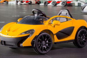 ให้ลูกก่อน! McLaren เปิดตัว P1 แบบของเล่นเหมือนจริงสุดๆ