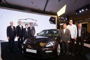 เปิดตัว Porsche Panamera ใหม่ กลางกรุงฯ เริ่ม 9.8-21.9 ล้านบาท