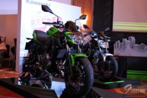 Kawasaki เปิดตัวสายพันธุ์แกร่ง ตระกูล 2017 Z Series 3 รุ่น ราคาเคาะ 4 - 6.91 แสนบาท