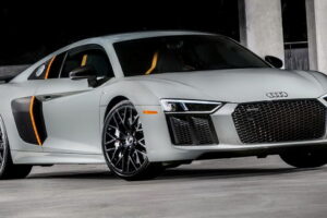 เปิดตัวชุดแต่งแบบ 2017 Audi R8 V10 Plus Edition เรียบร้อย