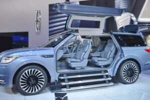 เจ้าถิ่น! Lincoln เปิดตัว “Navigator concept” ในบ้านเกิด