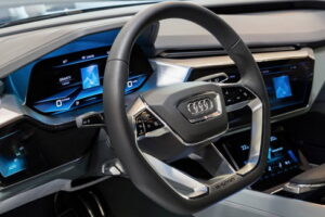 Audi ยืนยันเทคโนโลยีรถรุ่นใหม่ต้องเลื่อนไปก่อน-เหตุจากอุปกรณ์ของ VW ล่าช้า