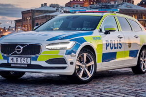 Volvo เปิดตัวรถตำรวจแบบ V90 รุ่นใหม่แล้วในประเทศสวีเดน
