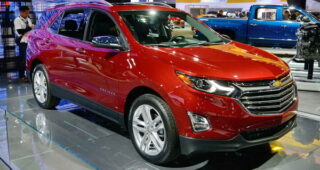Chevrolet จัดให้เปิดตัวรถแบบ Equinox SUV ในงานที่ LA Auto Show
