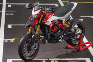 DUCATI Hypermotard 939 sp "จรวดทางเรียบ จากดินแดนมักกะโรนี"