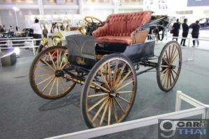 "Black" High Wheeler รถม้าที่ไร้ม้าเทียม รุ่งอรุณแห่งยานยนต์