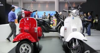 เปิด Vespa PX125 และ LXV150 Safari เริ่ม 1.2 แสน ใน Motor Expo 2016