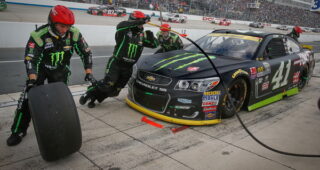 จัดไป! Monster Energy ลุยตลาด NASCAR เรียบร้อยแล้ว